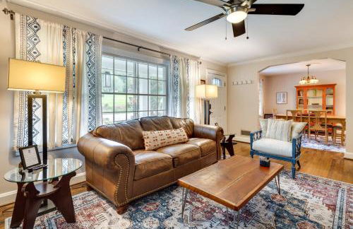 Hendersonville Haven with Fire Pit, Grill, Deck! - Foto 3