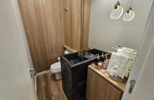 Amplo e luxuoso 2 suítes no Bavária - Foto 20