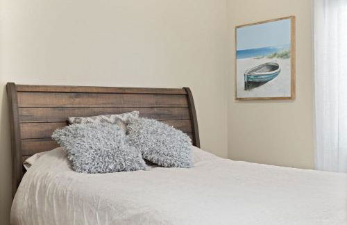 Stylish Silver Falls 4BR KING Master Game Room - Photo 28