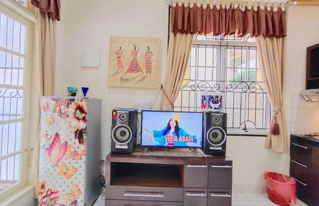 Villa Kota Bunga Camelia - Foto 16