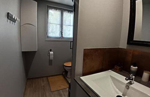 Chez Pierrot Gîte 4 pers Vue vallée Parking privé Calme - Foto 11