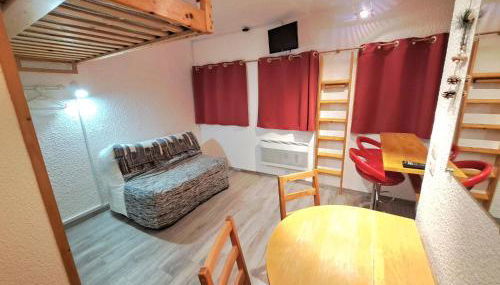 STUDIO CHALEUREUX aux pieds des pistes de ski des Glovettes - Foto 3