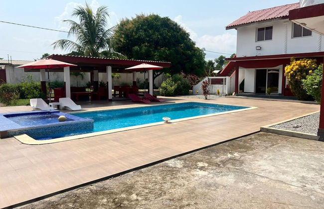 Beautiful Villa With Swimming Pool in Assinie - Photo 17