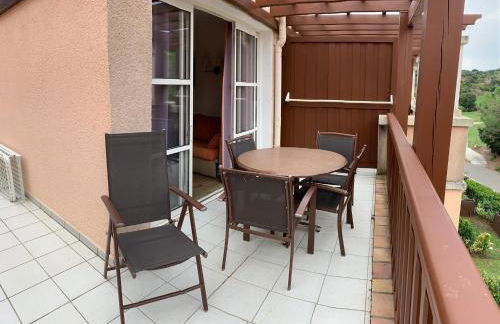 Cap Esterel 2 pièces Climatisé 4-5pers Piscines Parking Draps Wifi - Foto 2