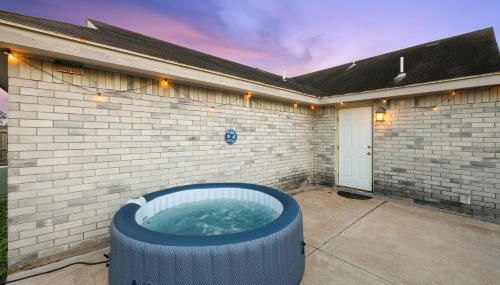 Patio and Hot Tub Home 6 Mi to Downtown Brownsville - Foto 2