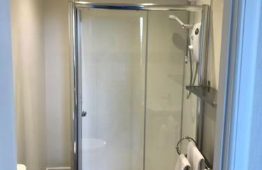 The Shorehouse - Photo 1