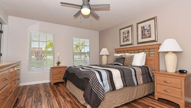 4 Bed Pool Game Room In Sandy Ridge 4 Bedroom Home by Redawning - Foto 4, Habitación