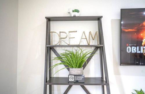 Incredible Value for 12 guests, New 3BR Home by Disneyland, Knott's, Beach - Foto 18