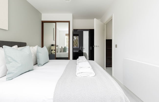 Luminous 2 Bed Balcony Flat in Islington - Foto 17