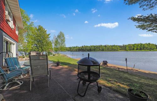 The Banks - Rustic and Waterfront, Secluded and Special, by RedAwning - Photo 8