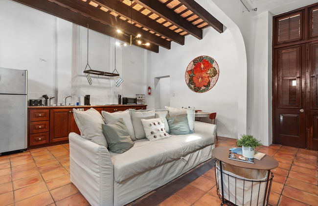 Otium Rentals Penthouse w 2 Terraces - Photo 14