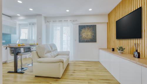 Vita Portucale ! Estoril Coastal Escape - Photo 1