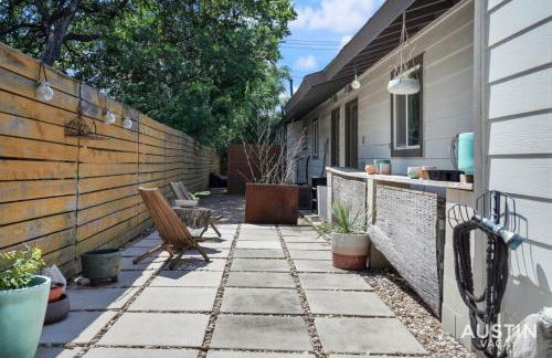 Stylish Austin Retreat w Luxurious King Bed and WD - Foto 17