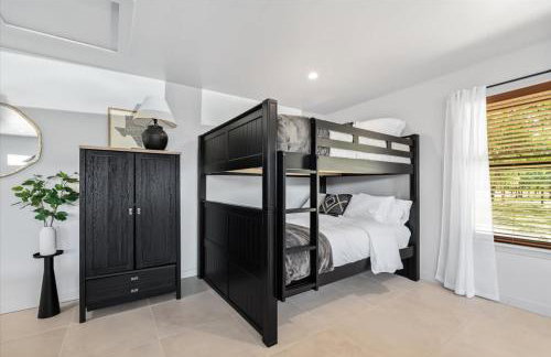 Hot Tub Pool + Firepit + Gameroom ~ Guesthouse - Foto 60