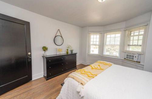 Downtown Retreat, Hot Tub, Firepit, Grill - Foto 16