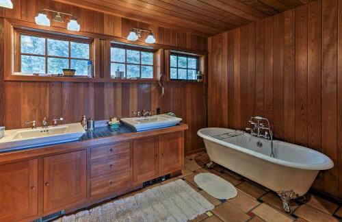 Forested Gold Beach House with Panoramic Ocean Views - Foto 20