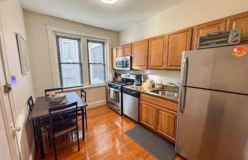 2 bed, in unit laundry, Boston College, balcony - Foto 6