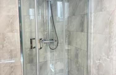 2 Bed-Sleeps 5-Free Parking-Pet Friendly - Foto 11