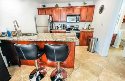 Cozy & Peaceful Sedona Condo with Pool, walk to Restaurants, Shops & Hiking Nearby - Foto 2