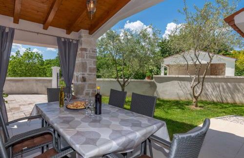 Villa Azi, a cozy mediterranean hideaway, peaceful and fenced - Foto 18