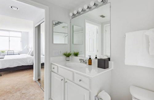 2BR Luxury City Suite With Gym & Pool - Foto 15