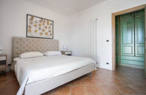 Villa a 300 Mt. dal Mare (Magaggiari) con campo da tennis - Foto 11