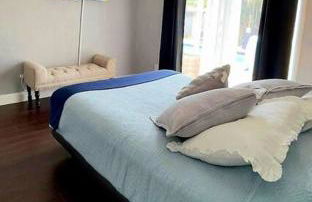 Heated Pool Private Duplex House, BBQ, Parking, WiFi - Foto 25