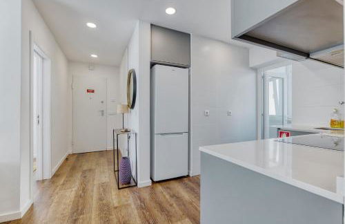 Vita Portucale ! Almada Chic Design 3BR - Foto 9