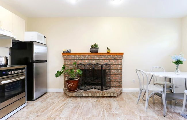 Grand Spacious Suite near YVR by Elevate Rooms - Foto 12