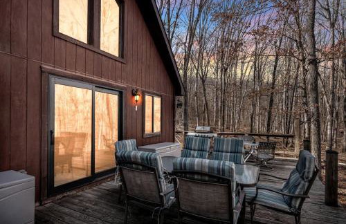 Lustrous Lakefront Cabin Oasis near Lake Ferndale in West Virginia - Foto 12