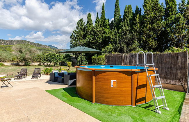 Private Villa With Inviting Space - Photo 20