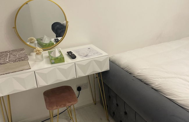 Deptford - 1 Bed - 1 Bathroom - Parking - Foto 2