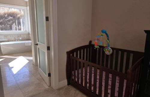 The Alhambra Retreat Gated Spacious Private - Foto 42