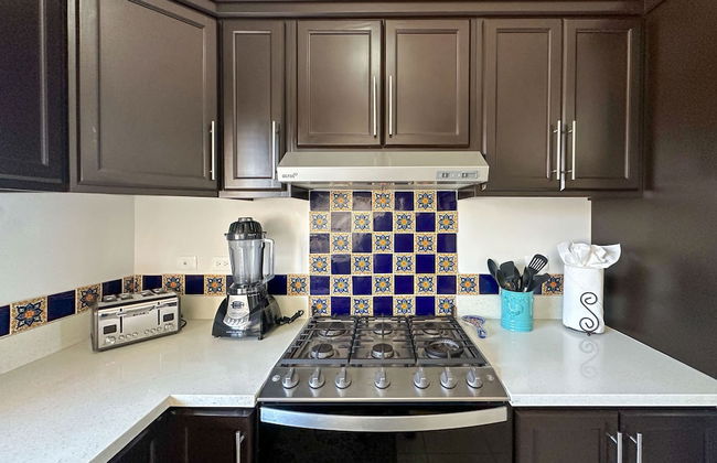 Modern 3BR Family Escape - Foto 13