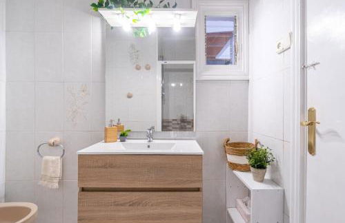 Coastal Paradise & Cozy Home with a 100m from the Beach! - Photo 35