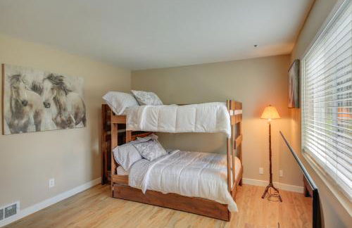 Beachfront Sagle Retreat with Boat Dock and Lift - Foto 28