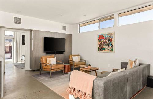 Steel & Solace By The Cohost Company - Foto 40