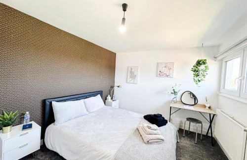 Luxury Nest 10 Guests Free Parking Middlesbrough - Photo 54