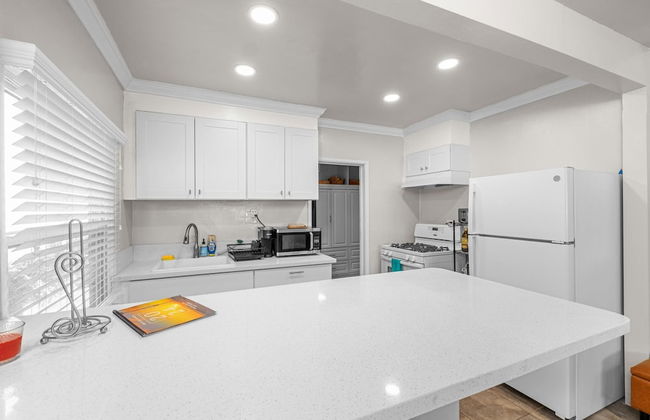 Beachside Apt With Laundry Steps to the Shore - Foto 7