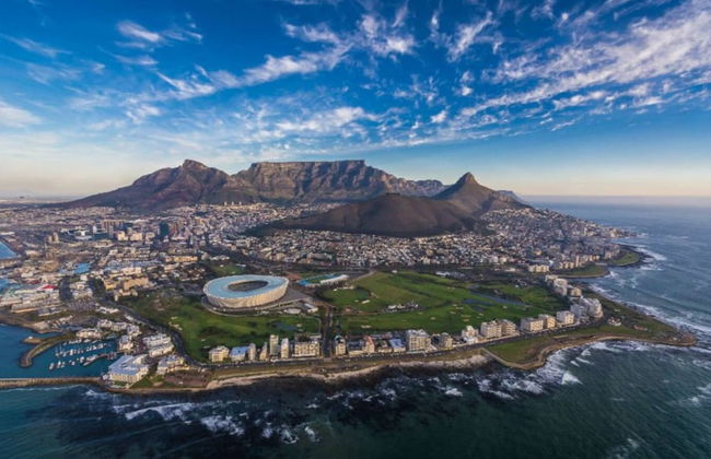 Vibrant and Safe 2 Bedroom Apartment - Photo 20