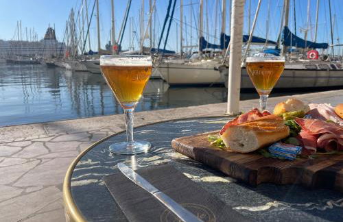 Appartement mignon calme douillet ascenseur clim étage élevé proche parking et toutes commodités au coeur du Toulon historique - Photo 49