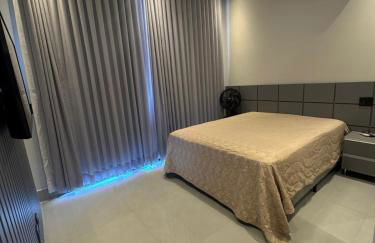 Belo sobrado com piscina aquecida em Ninho Verde 2 - Foto 12