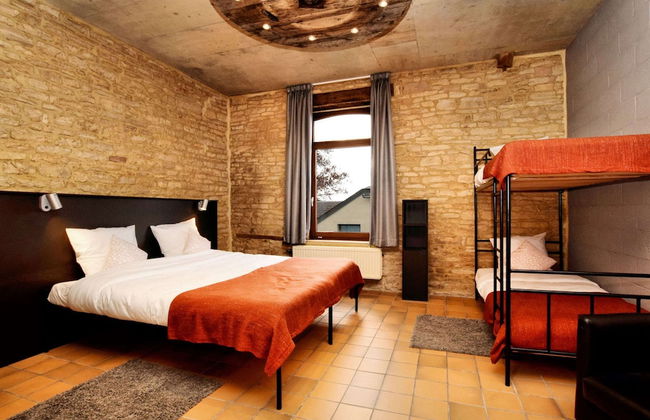 Group Villa With Pool & Sauna - Photo 5