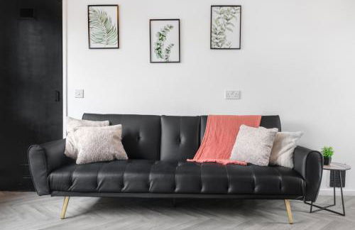 Centrally Located Apt with Parking - Foto 33