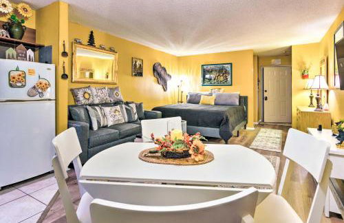 1 Mi to Lake Lure! Couples Retreat with Resort Perks - Foto 6