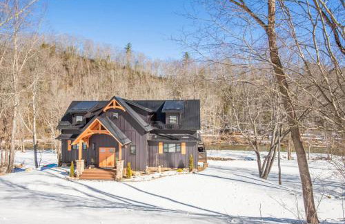 Lux Riverfront Retreat- Hot Tub, Game Room, Views! - Photo 50