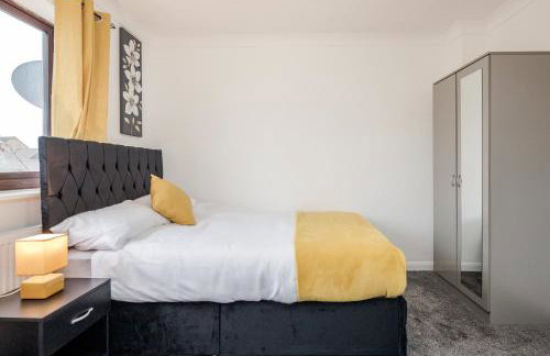 Lovely House in Dagenham / Barking with free parking, WiFi & Garden - Foto 10