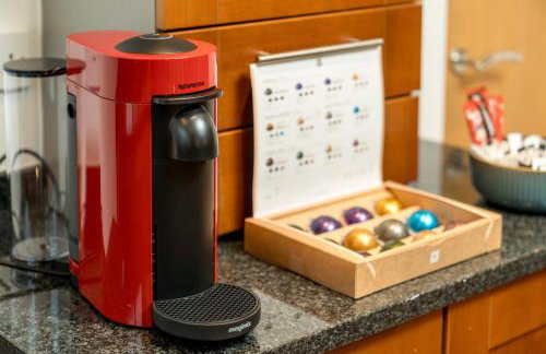 Stunning 3 Bedroom Flat, with Parking, Sleeps Six, Near Greenwich Park - Foto 19