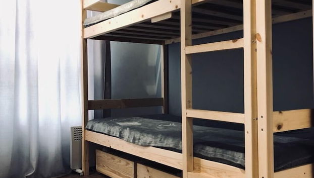 Apartment on Kamyshovaya St. 41, apt 10 - Foto 5, Habitación