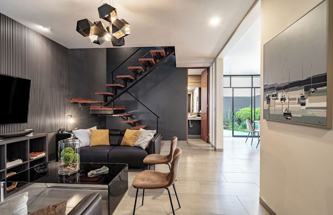 Luxurious 5-bedroom House With Air-conditioning & Private Rooftop in Juriquilla - Foto 14